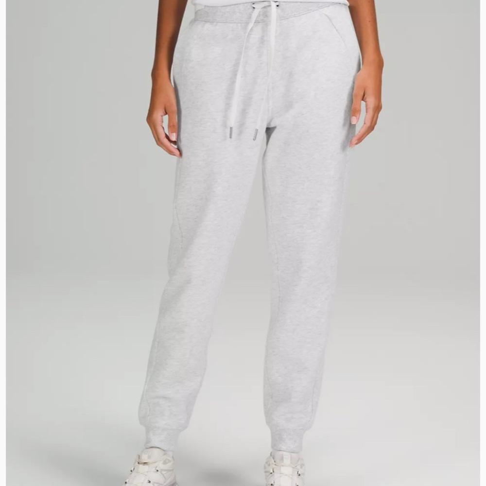 Lululemon Scuba High Rise Jogger